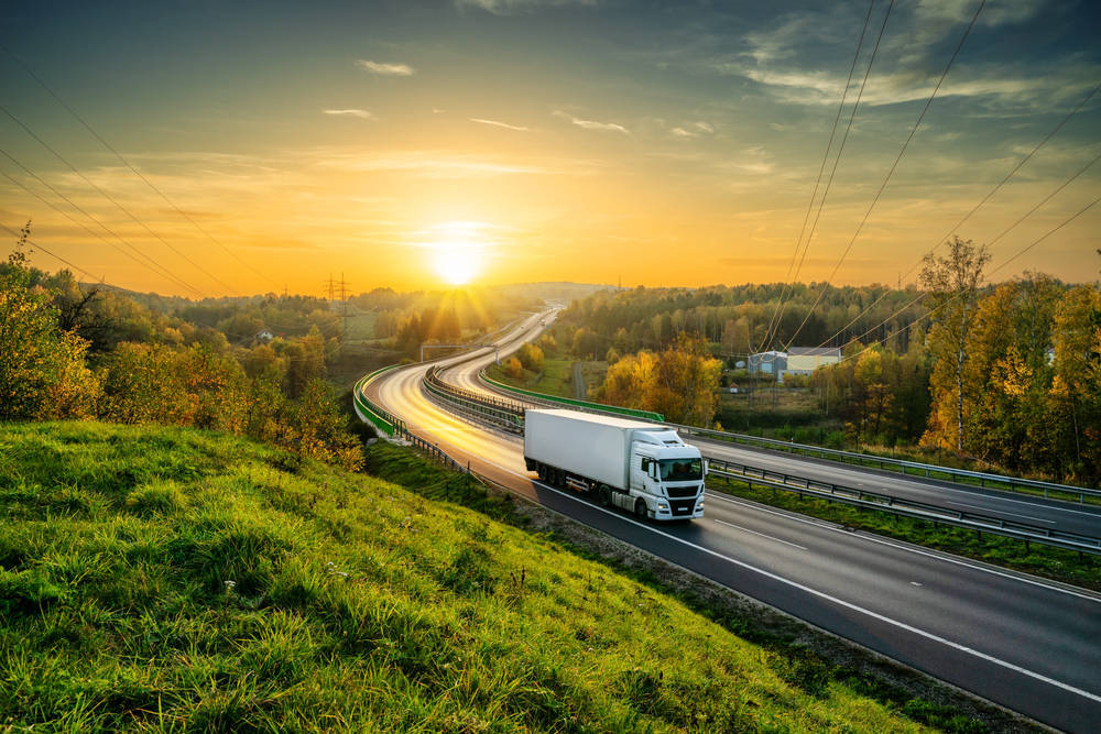Las ventajas del transporte de mercancías por carretera.
